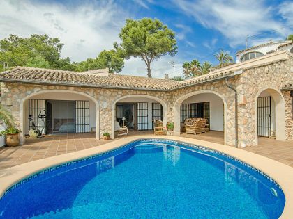 Moraira property: Villa for sale in Moraira, Spain 280086