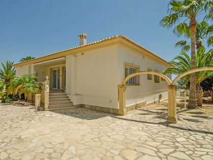 Moraira property: Villa for sale in Moraira, Alicante 280176