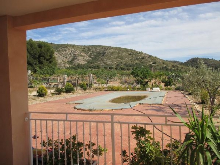 Villa with 5 bedroom in town, Spain 281566