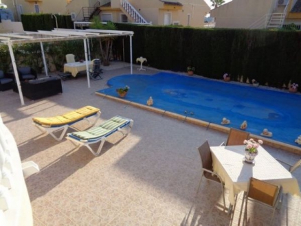 Villa for sale in town, Spain 281579