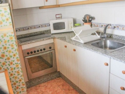 Townhome with 2 bedroom in town, Spain 281596