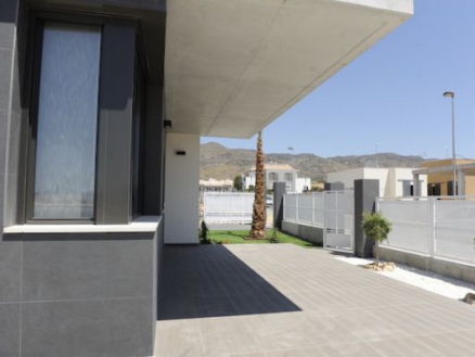 Villa with 3 bedroom in town 281601