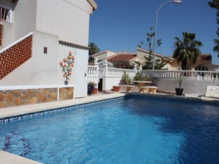 Villa for sale in town, Spain 281614