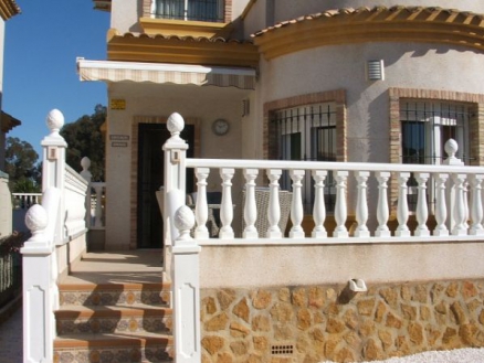 Villa for sale in town, Spain 281620