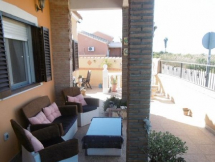 Villa for sale in town, Spain 281630