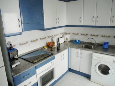 Apartment with 3 bedroom in town 281635