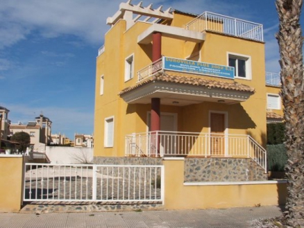 Villa for sale in town 281652