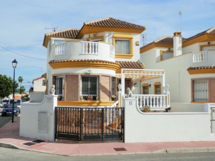 Villa for sale in town 281678