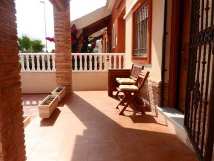 Villa with 3 bedroom in town 281691