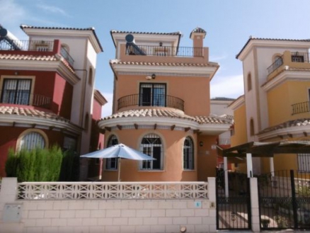 Villa for sale in town 281728