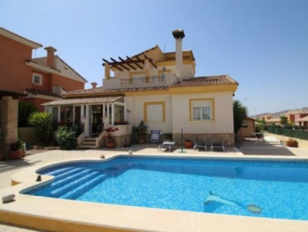 Villa for sale in town 281730