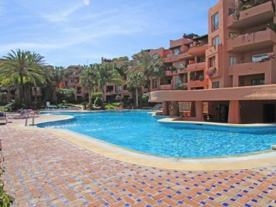 Marbella property: Apartment with 4 bedroom in Marbella 281883