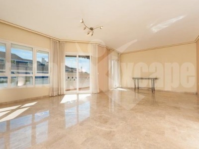 Marbella property: Apartment with 4 bedroom in Marbella 282642