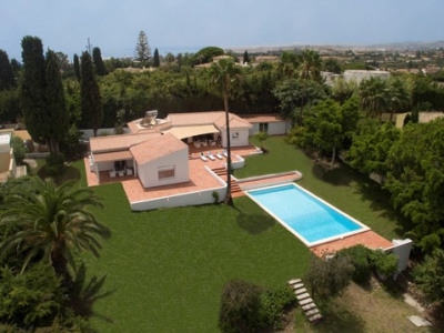 Estepona property: Villa with 4 bedroom in Estepona 282863