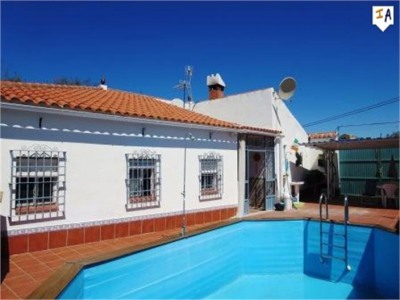 Villa for sale in town, Spain 283038