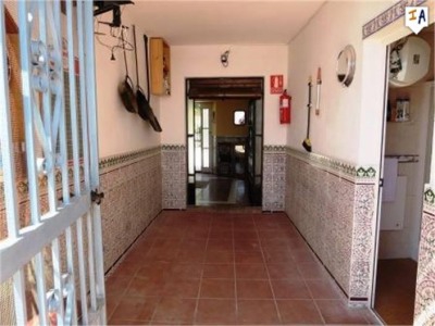 Villa with 4 bedroom in town 283038