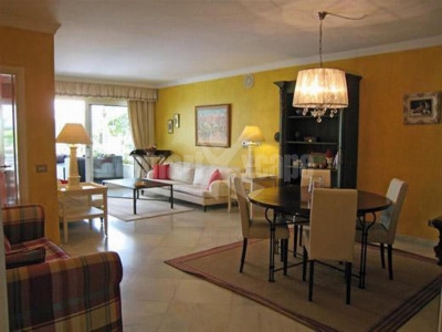 Marbella property: Apartment with 2 bedroom in Marbella 283154