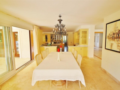 Marbella property: Villa with 5 bedroom in Marbella 283213