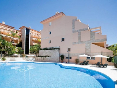 Marbella property: Apartment with 2 bedroom in Marbella 283401